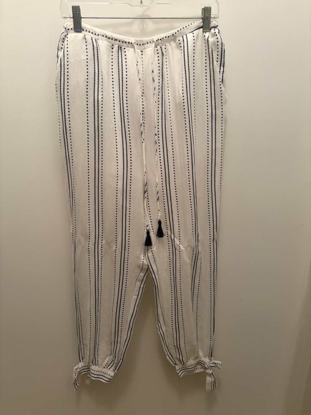 NWT Essue Striped White & Navy Drawstring Pants with Ankle Ties